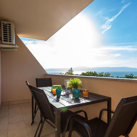 Apartments Didi Omisalj Ngoại thất bức ảnh