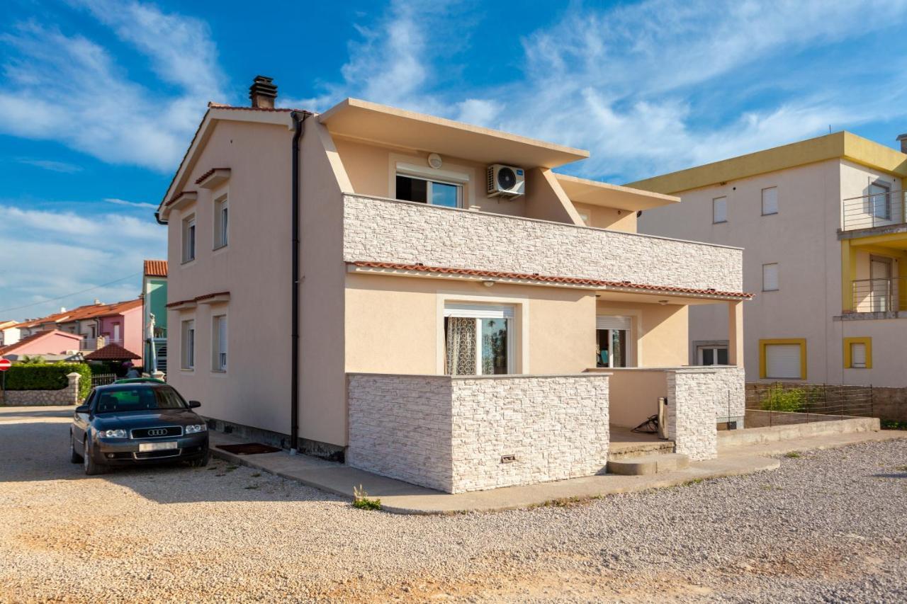Apartments Didi Omisalj Ngoại thất bức ảnh