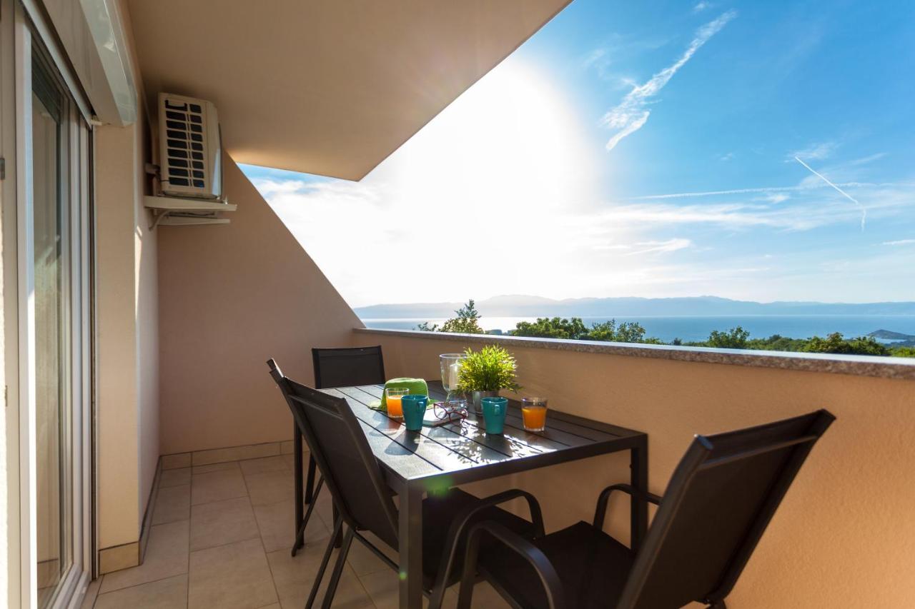 Apartments Didi Omisalj Ngoại thất bức ảnh